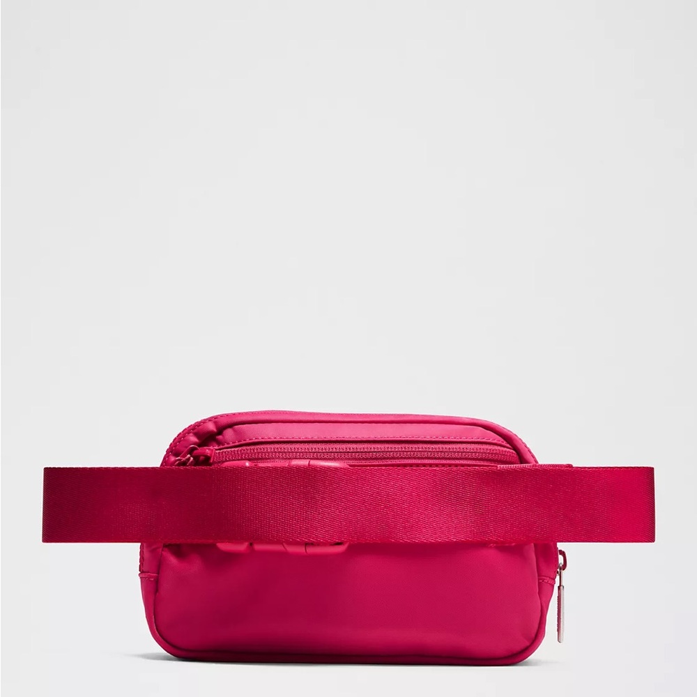 Lululemon Athletica Pink everywhere belt bag - Picture 3 of 4